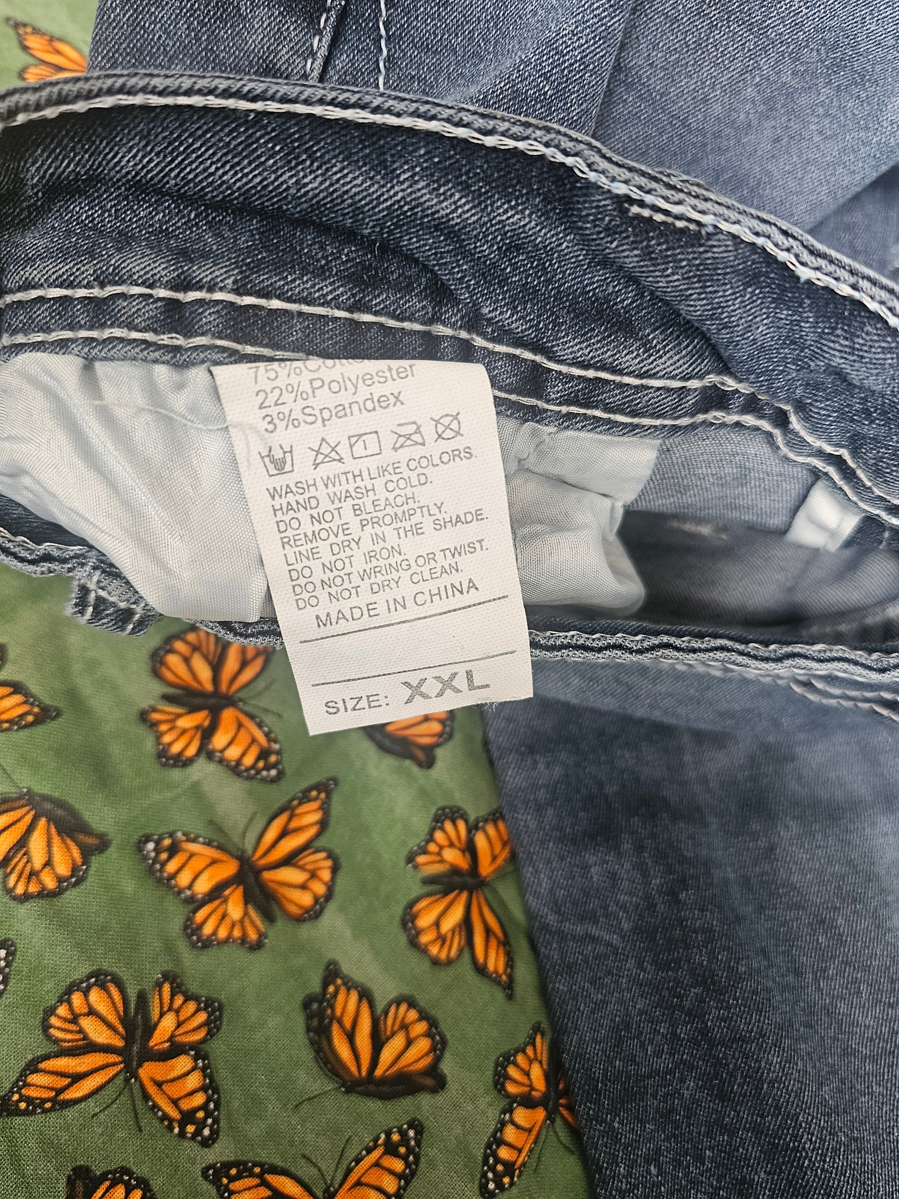 ANGEL WING WITH ARROW JEANS